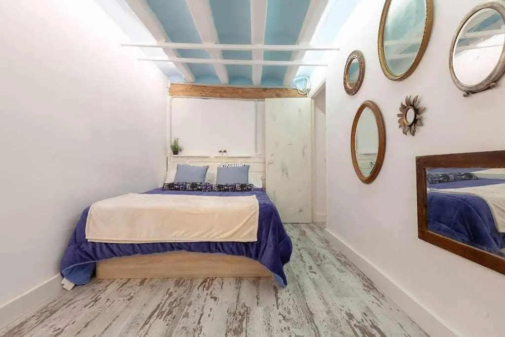 Apartment Apartament De La Susanna Old Town Mezzanine Tarragona Spain